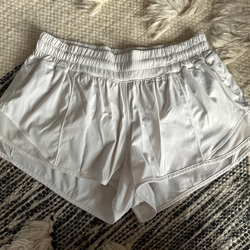 LuluLemon hotty hot low rise shorts